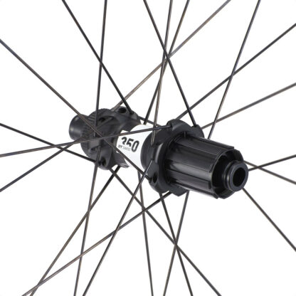 Ruedas Gravel Roval Terra TL CenterLock 142mm 11v (Satin Carbon/Satin Charcoal) - Image 3